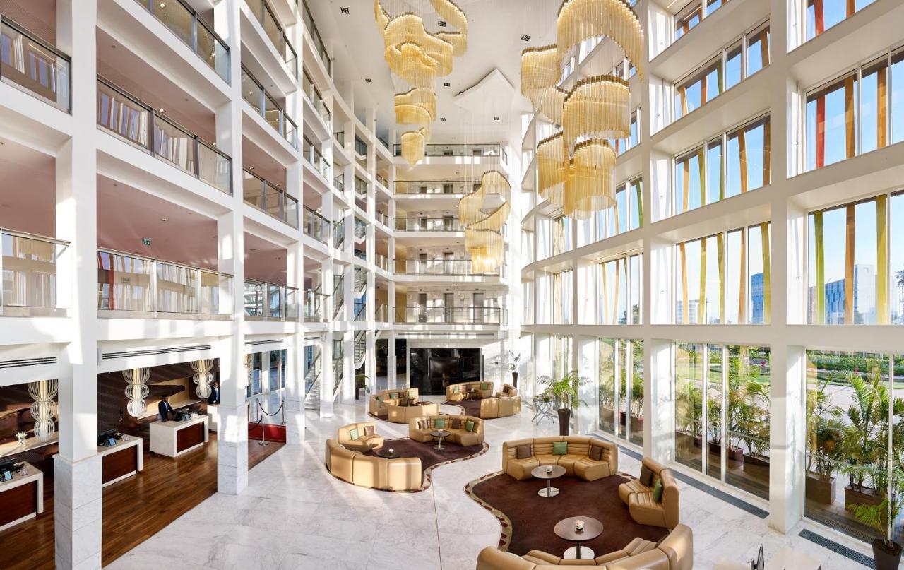Radisson Blu Hotel & Convention Centre Kigali Exterior photo The lobby of the hotel